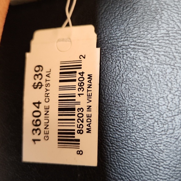 NWT ViVl Genuine Crystal Silvertone Stretch Bracelet - Picture 6 of 7